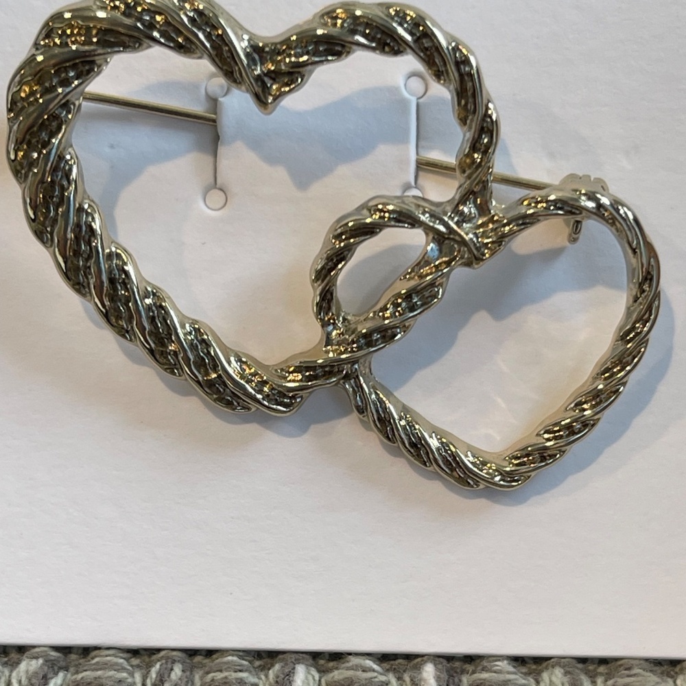 J. Crew Factory Goldtone Double Heart Brooch - NWT - Picture 2 of 4